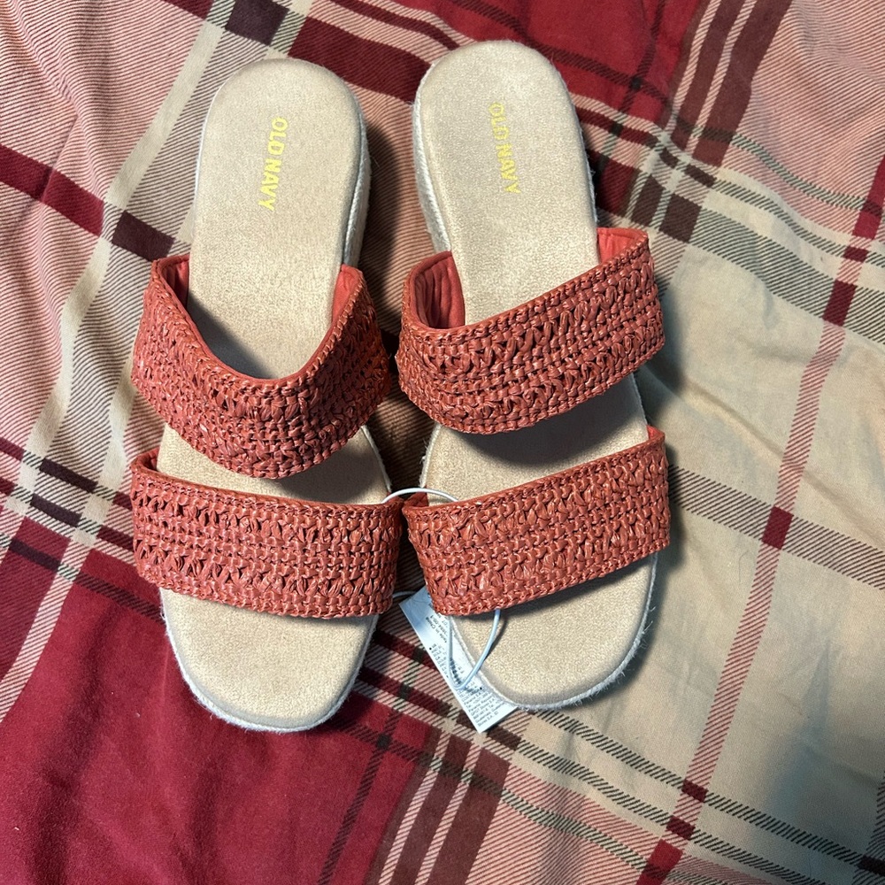 Old Navy Women's Coral Sandals